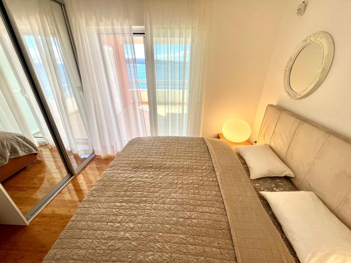 Apartment Golden View Dramalj Extérieur photo